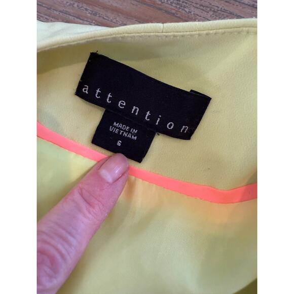 Contemporary Neon Yellow Summer Blazer 6 - Picture 6 of 7